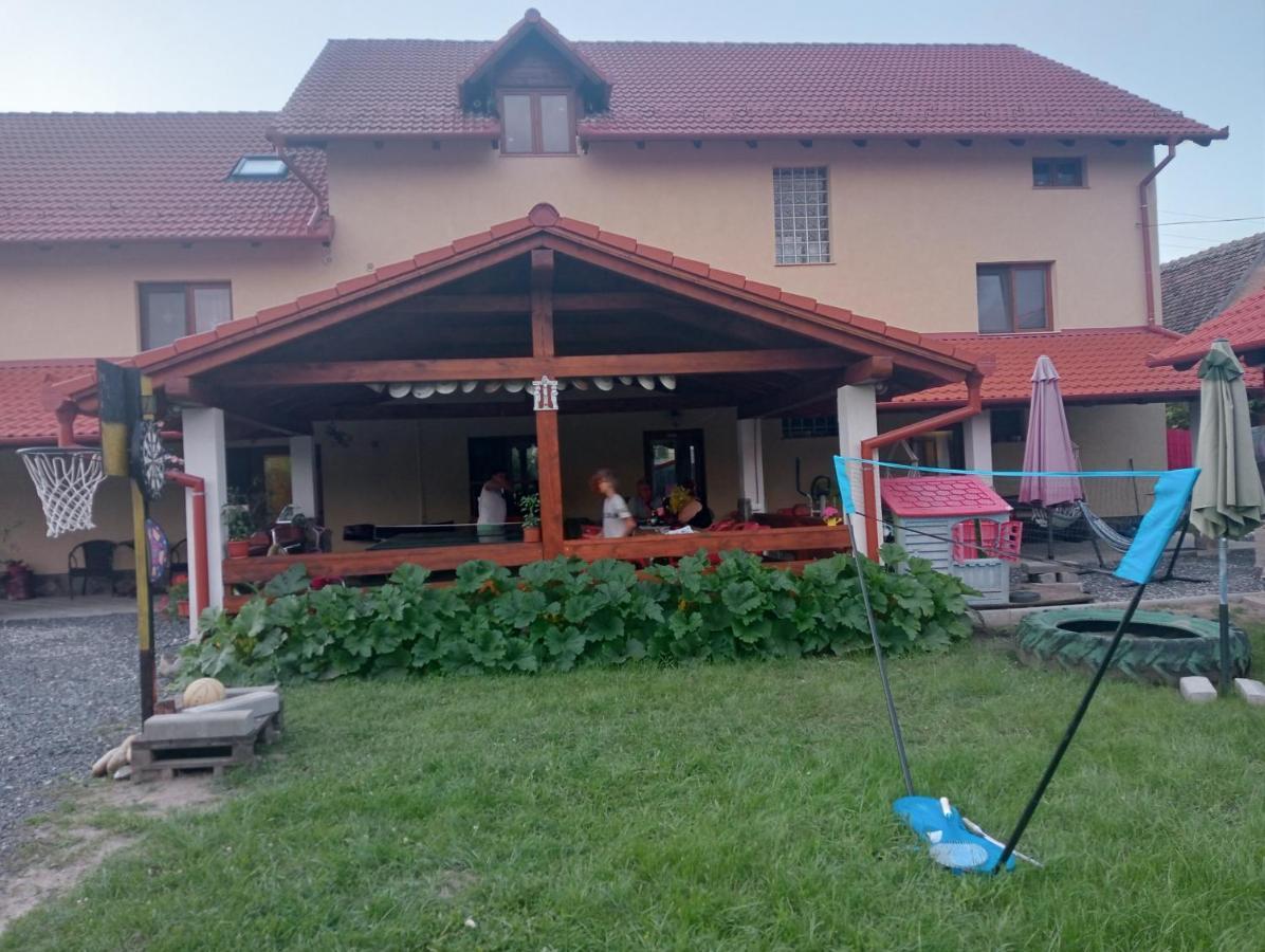 Casa Raisa & Maria Hotel ออกนา ซีบิวลุย ภายนอก รูปภาพ